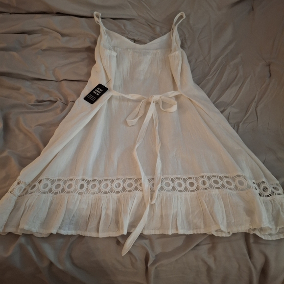 Express Women's White Eyelet With Button Detail Sundress - Picture 6 of 8